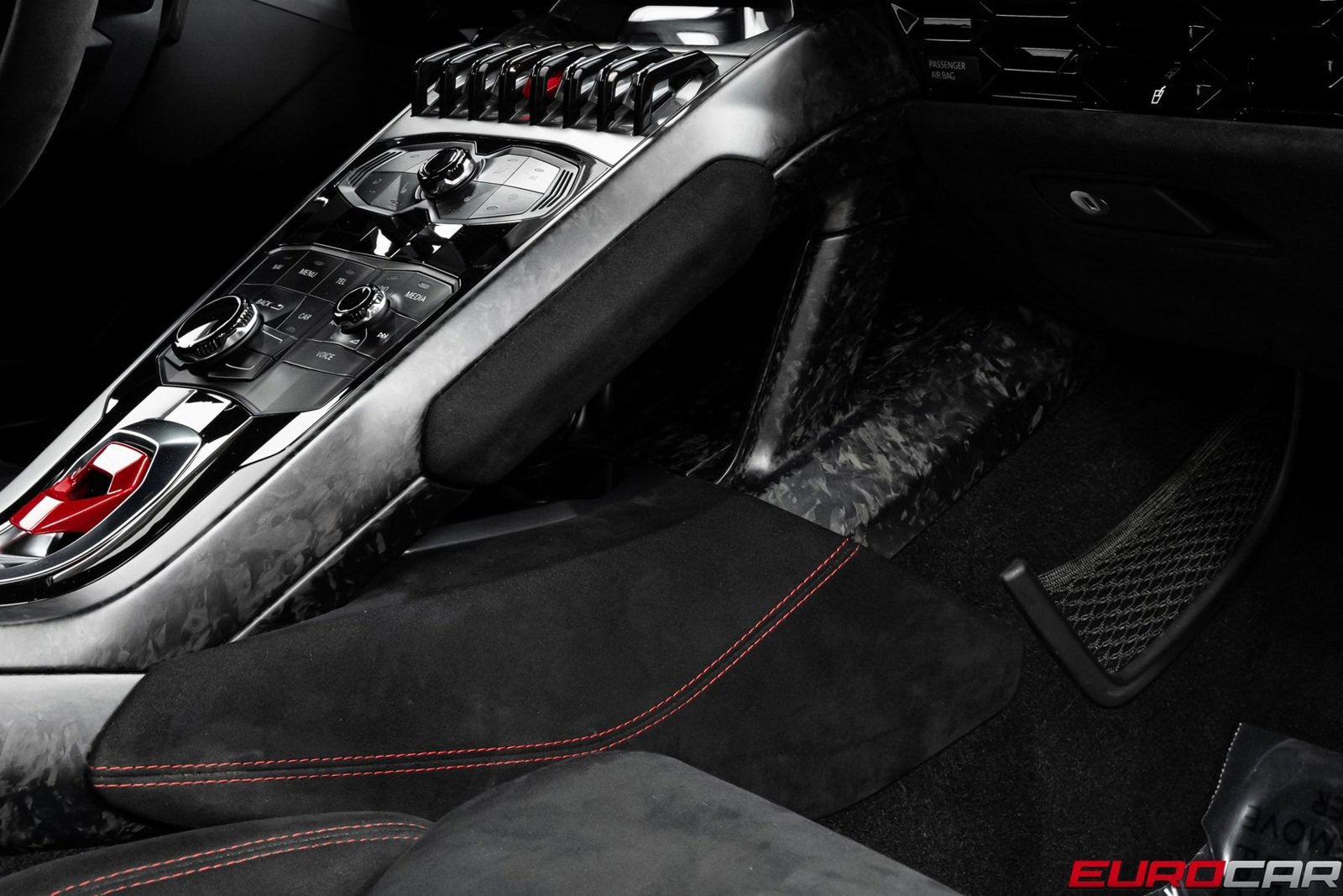 Used 2018 Lamborghini Huracan Performante image 40