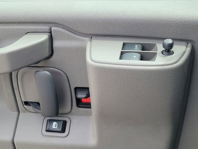 Used 2024 GMC Savana 2500 w/ Driver Convenience Package RWD image 18