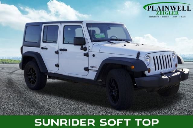 Used 2013 Jeep Wrangler Unlimited Sport image 4
