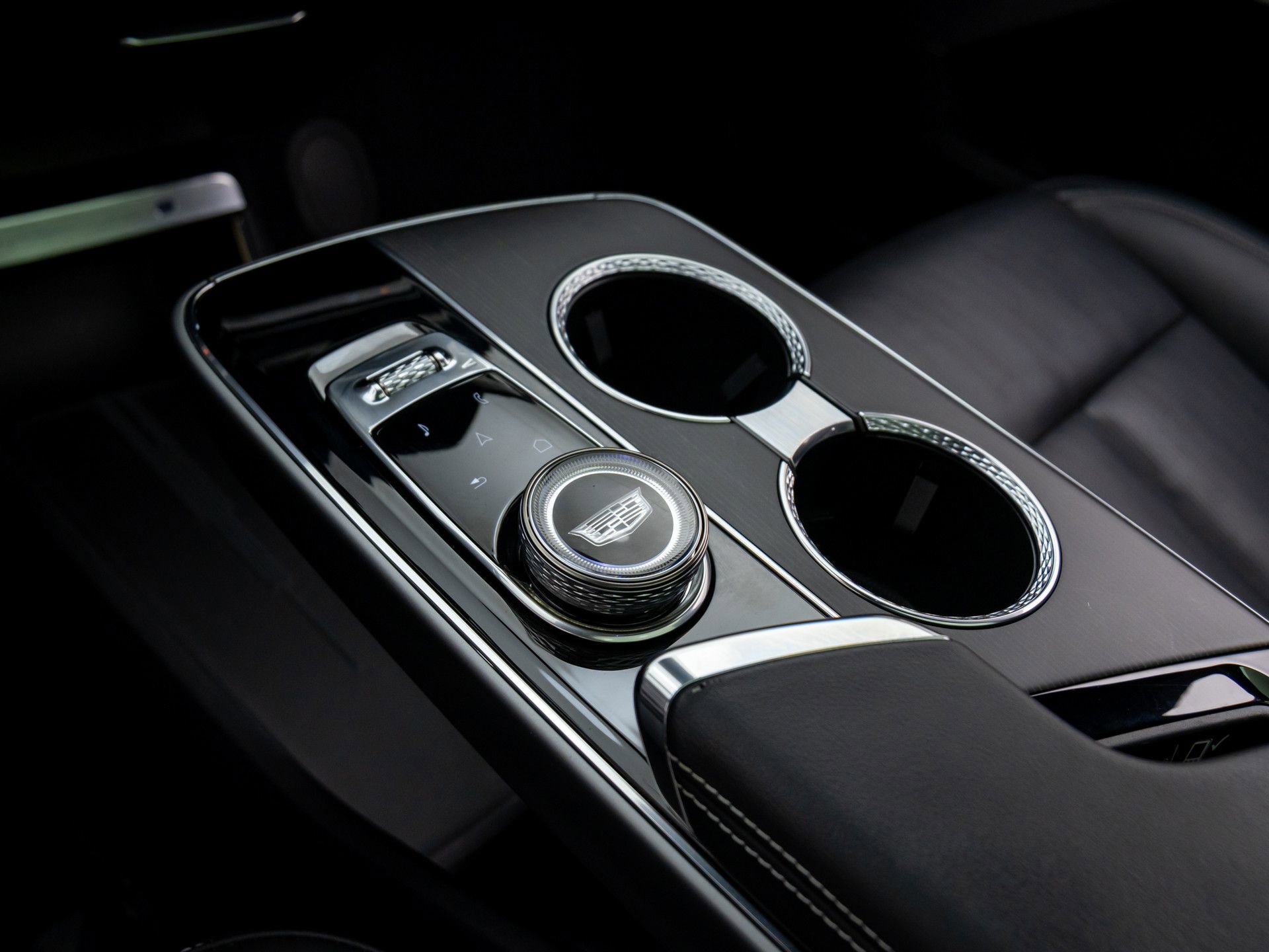 Certified 2024 Cadillac Lyriq Luxury w/ LPO, Floor Liner Package image 14