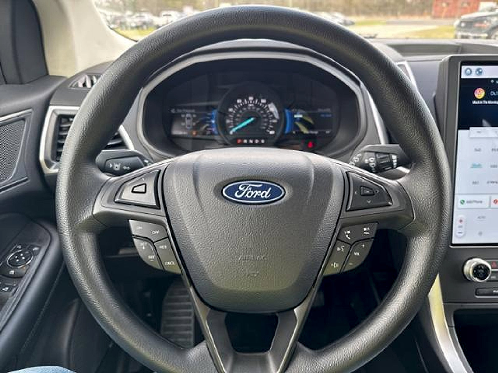 New 2024 Ford Edge SE image 13