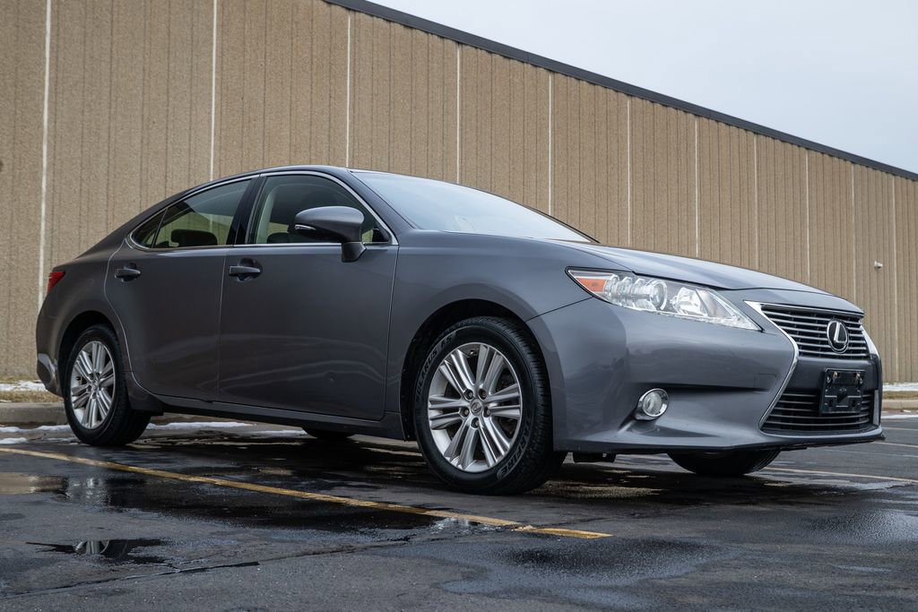 Used 2015 Lexus ES 350 image 2