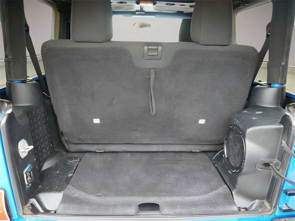 Used 2011 Jeep Wrangler Sahara w/ Dual Top Group image 12