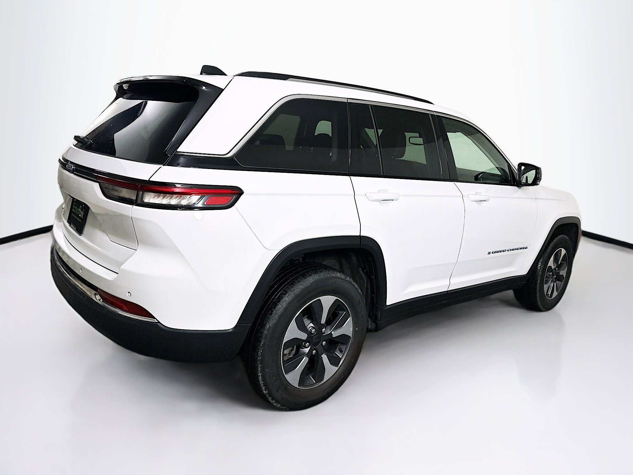 Used 2022 Jeep Grand Cherokee Limited 4xe AWD/4WD image 9