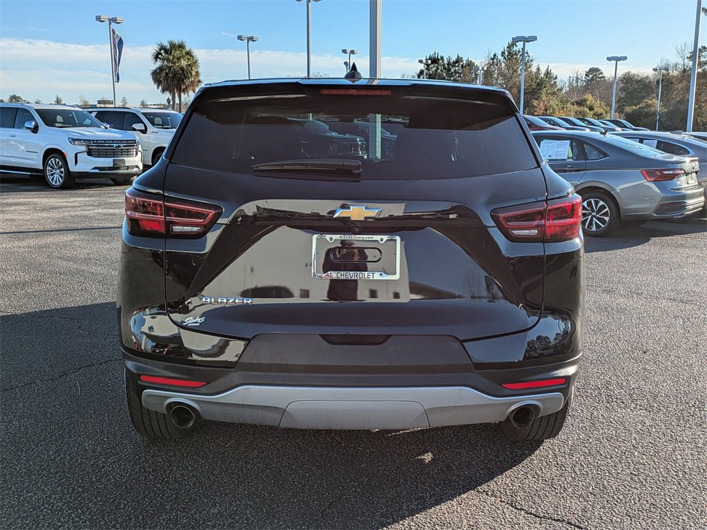 Used 2025 Chevrolet Blazer LT image 5