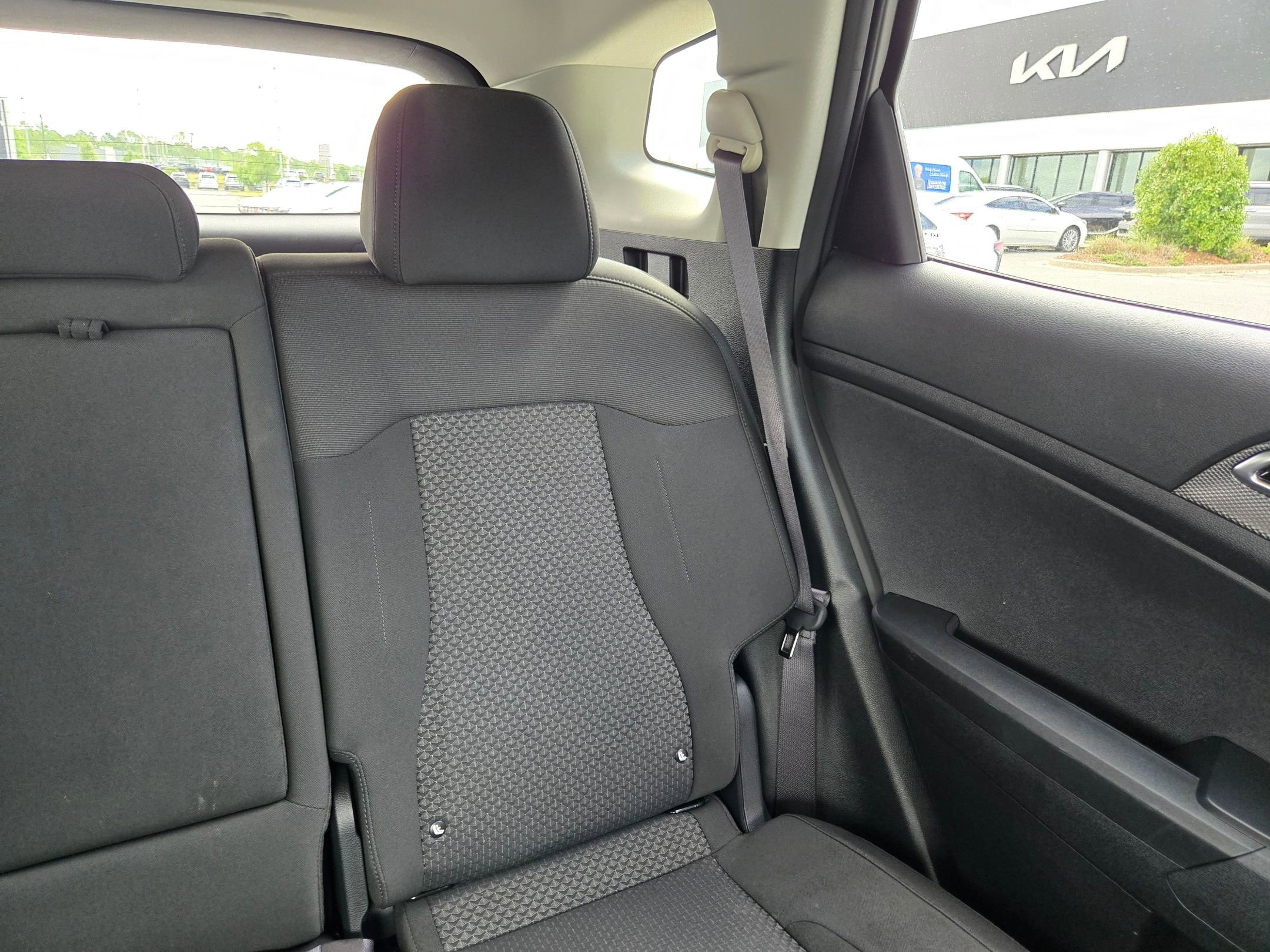 Used 2023 Kia Sportage LX image 14