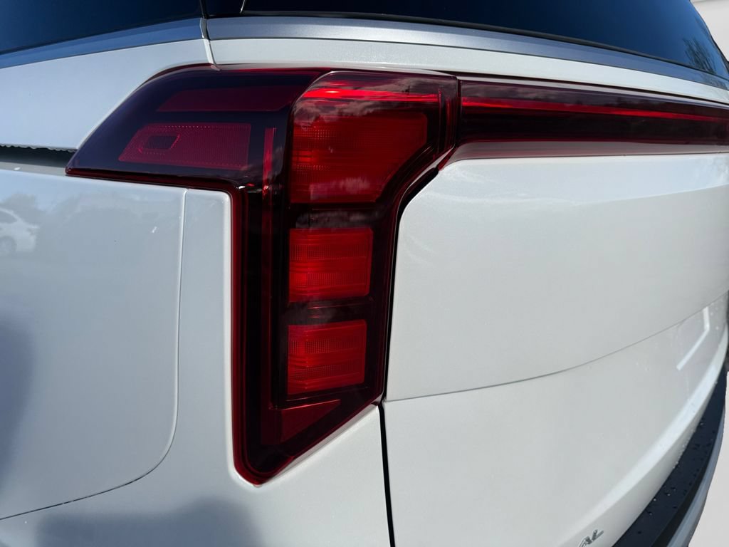 New 2026 Kia Carnival LX FWD image 21