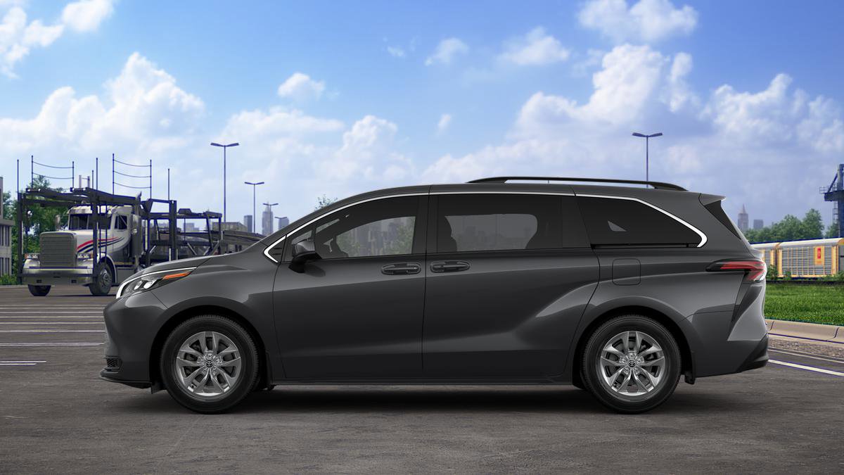 New 2025 Toyota Sienna LE image 4