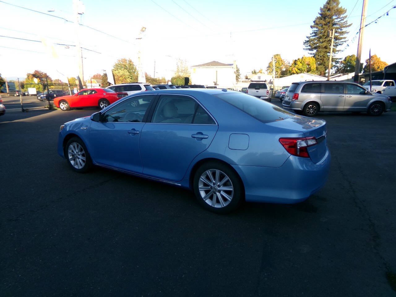 Used 2012 Toyota Camry XLE w/ Leather Pkg FWD image 7