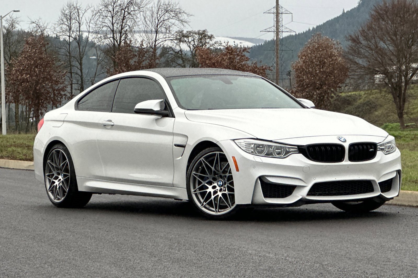 Used 2016 BMW M4 Coupe image 1