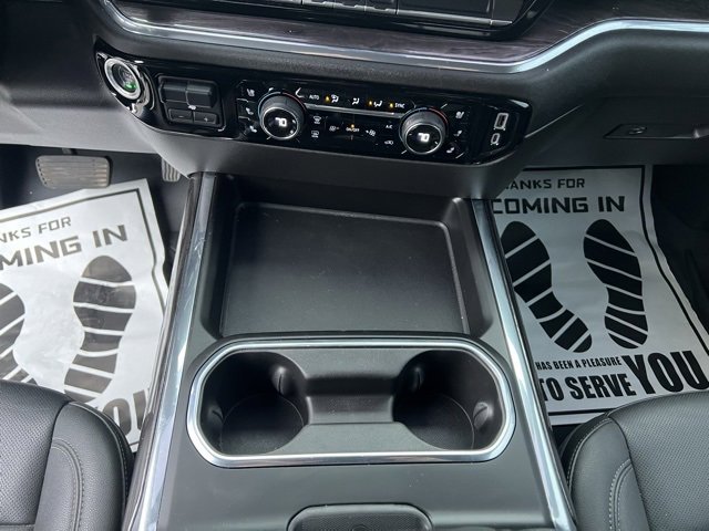 Used 2024 Chevrolet Silverado 2500 LTZ w/ LTZ Convenience Package image 9