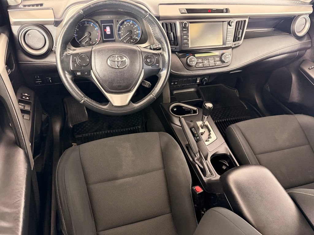 Used 2016 Toyota RAV4 XLE AWD/4WD image 25