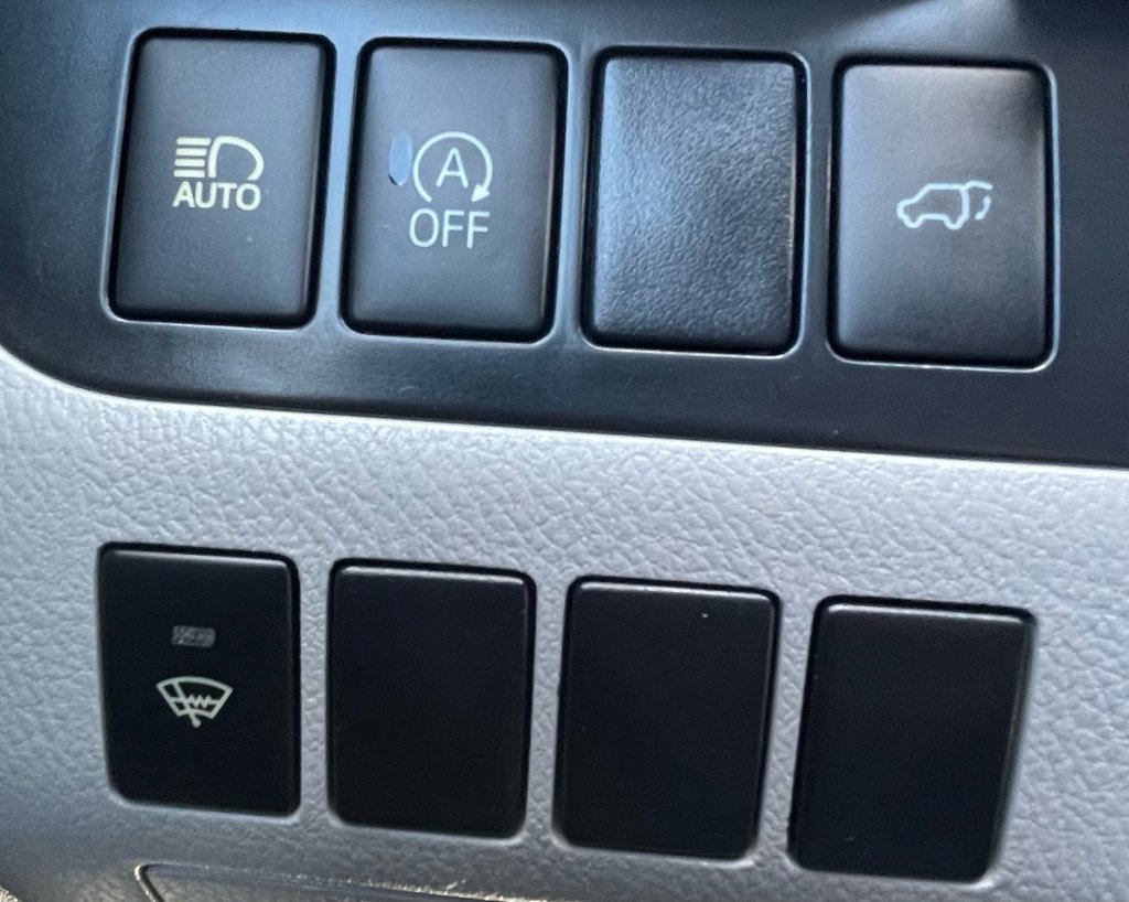 Used 2017 Toyota Highlander XLE FWD image 24