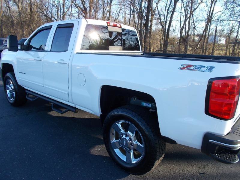 Used 2015 Chevrolet Silverado 2500 LT w/ LT Convenience Package image 5