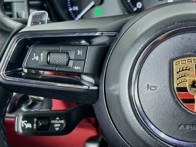 Used 2023 Porsche Macan AWD/4WD image 11