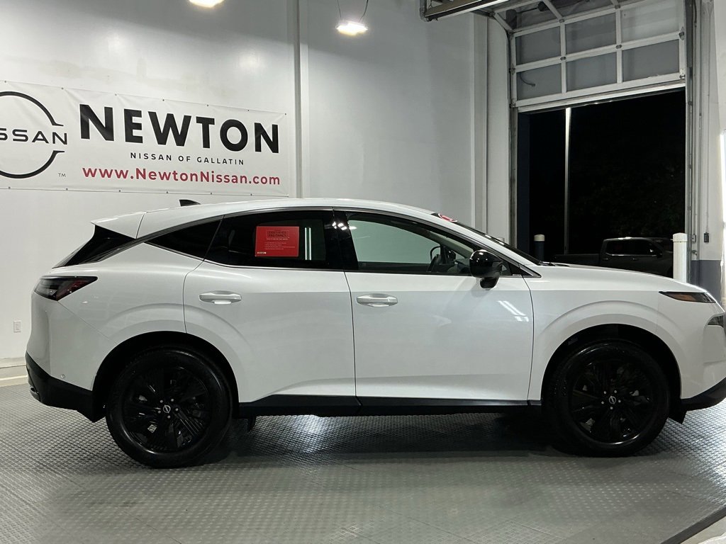 Used 2025 Nissan Murano SV image 41