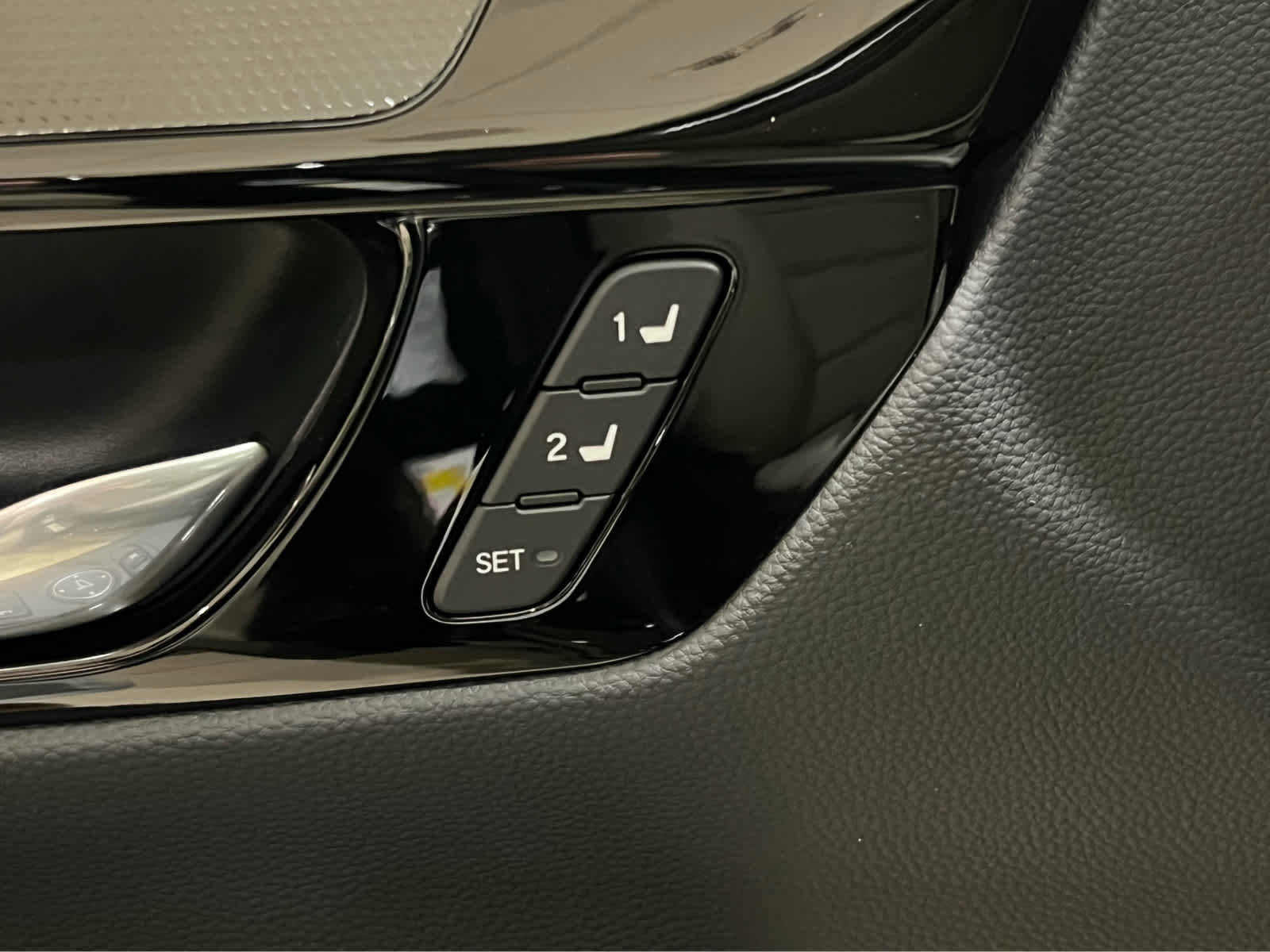New 2026 Honda CR-V EX-L image 12