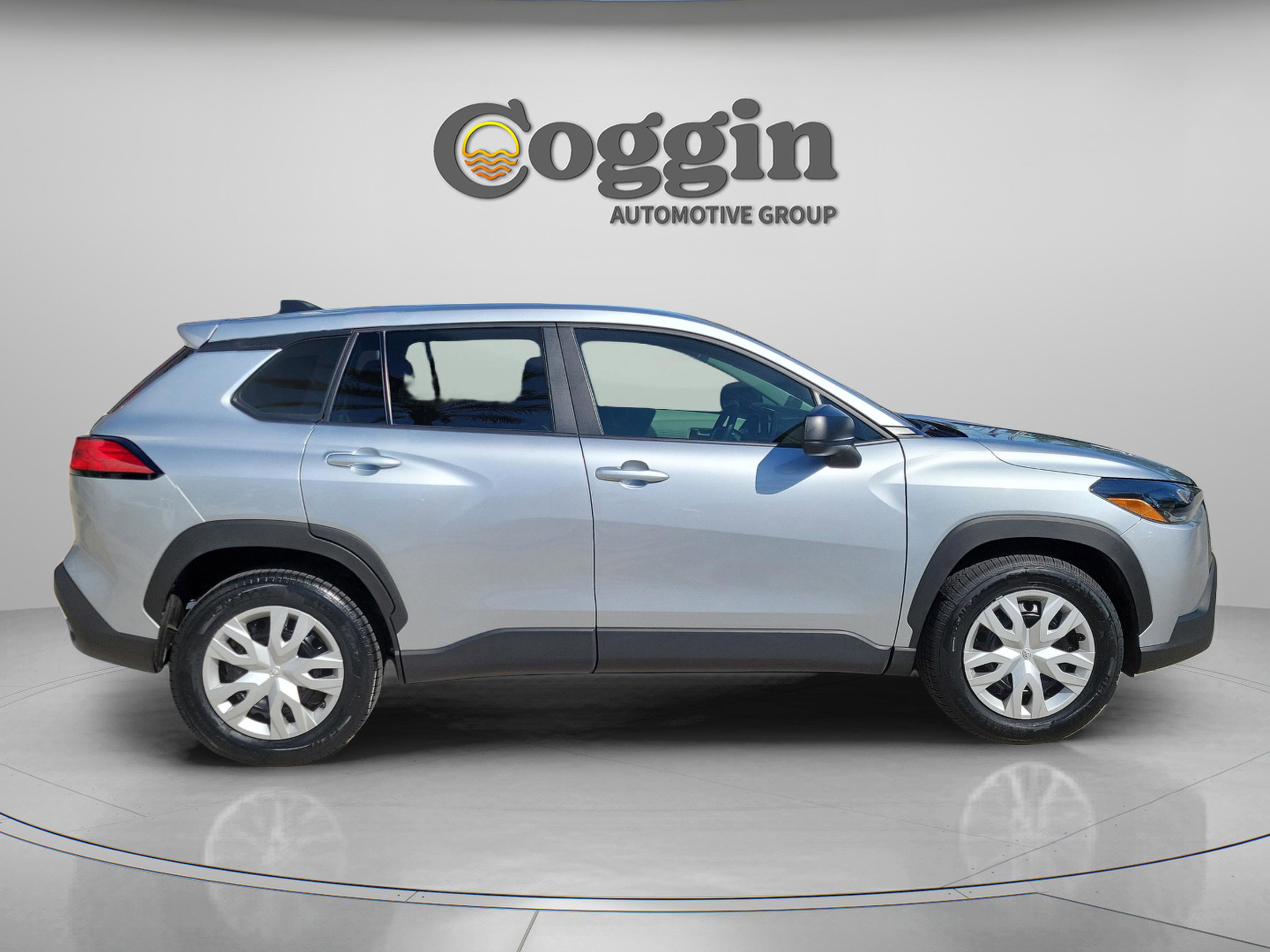 Certified 2024 Toyota Corolla Cross L FWD image 4