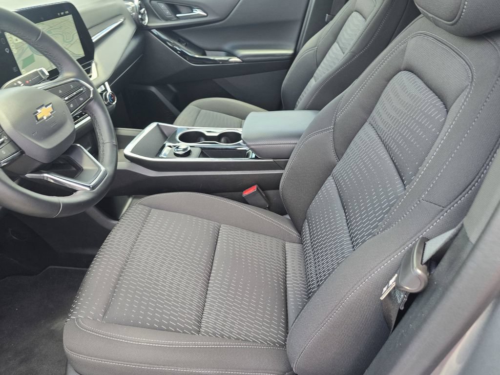 Used 2026 Chevrolet Equinox LT FWD image 19