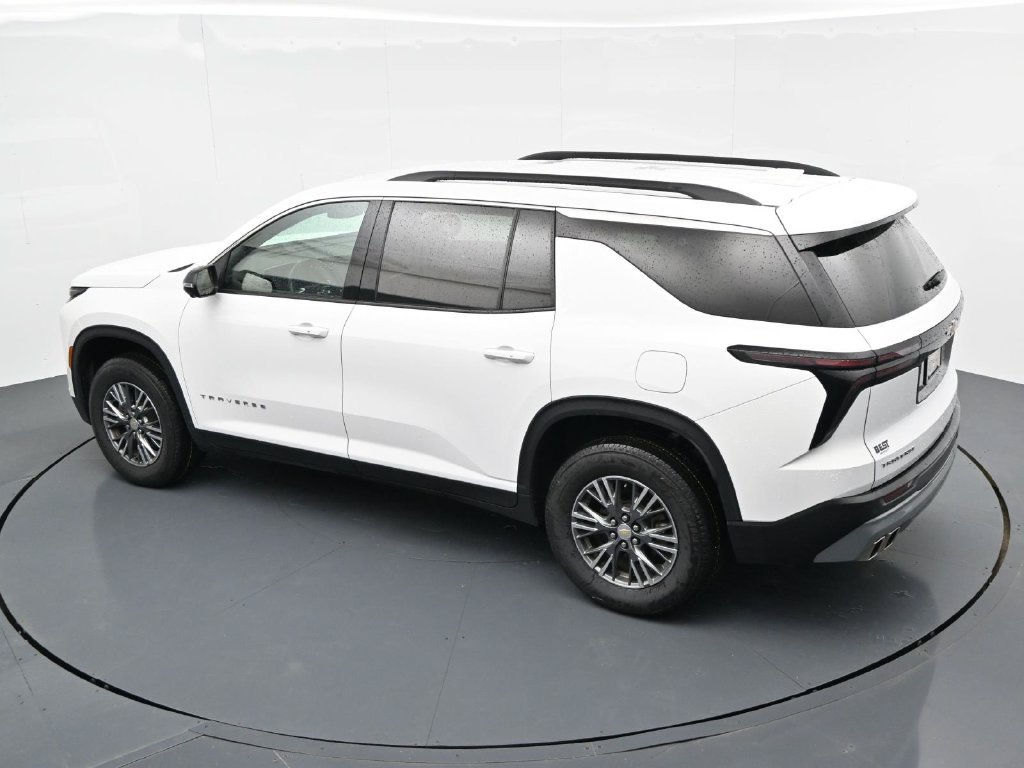 Used 2024 Chevrolet Traverse LT FWD image 21
