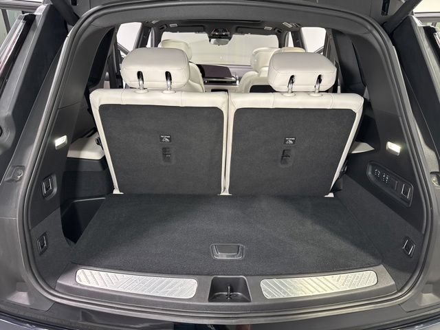 Used 2026 Cadillac Vistiq Sport w/ LPO, Floor Liner Package AWD/4WD image 27
