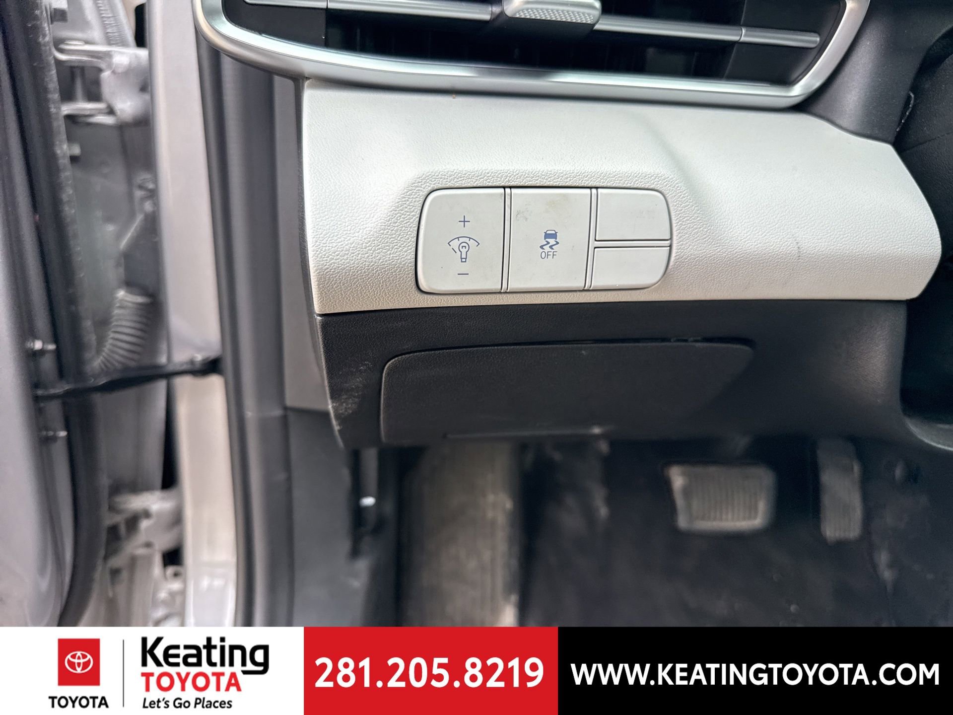 Used 2025 Hyundai Elantra Limited image 12