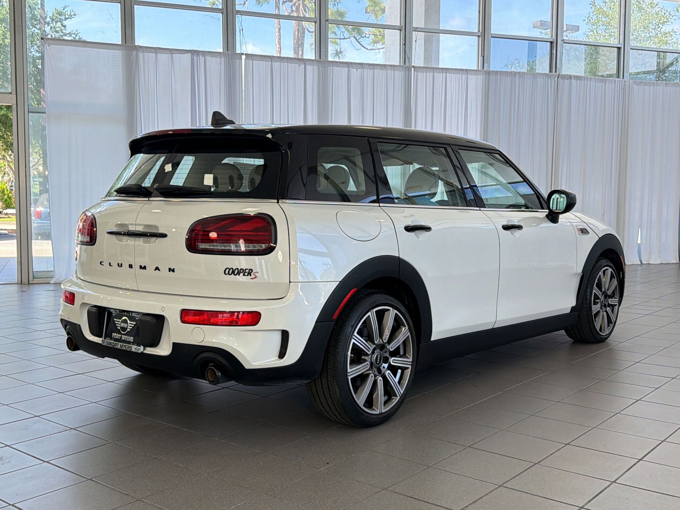 Used 2023 MINI Cooper Clubman S image 9