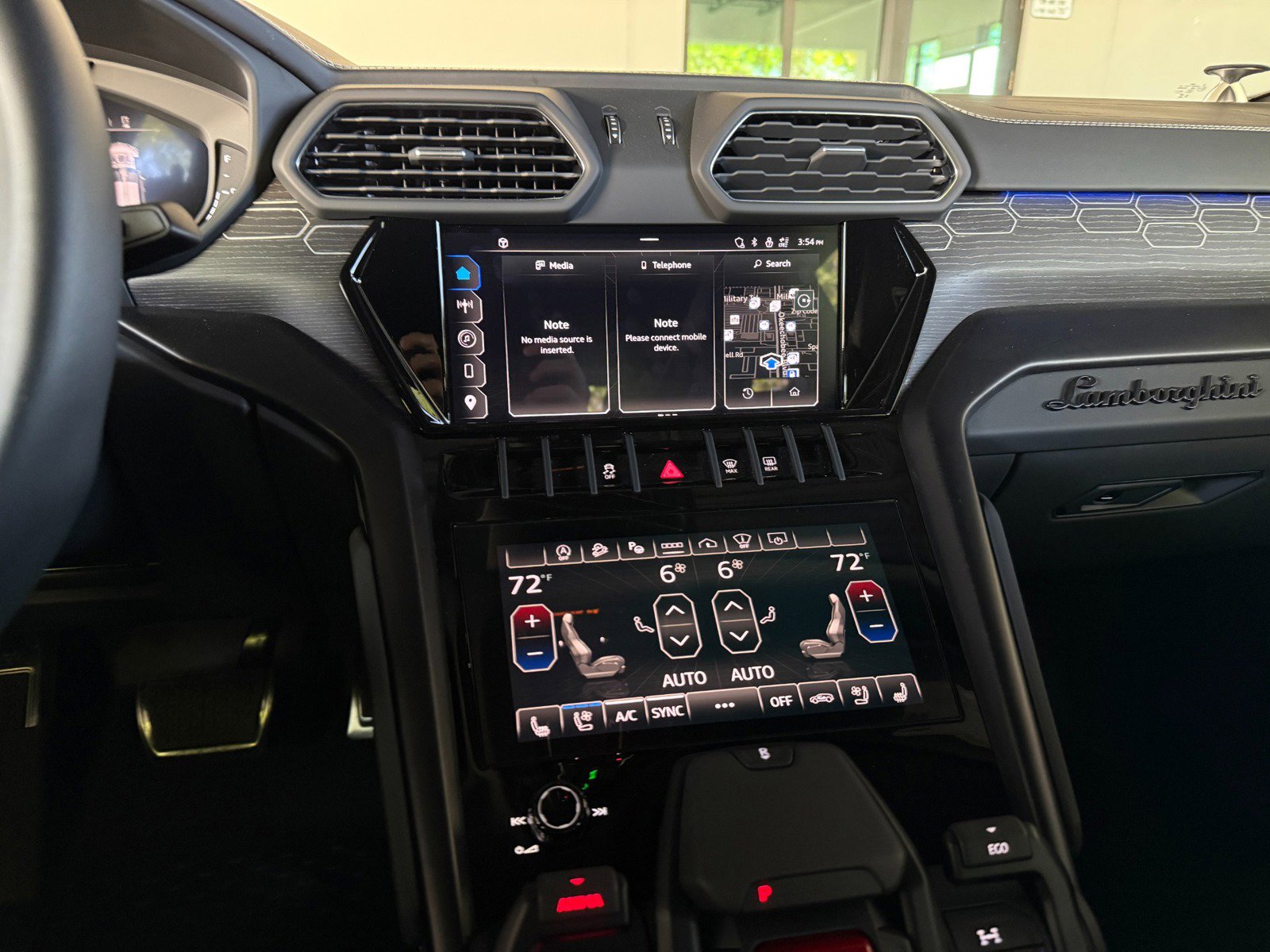 Used 2024 Lamborghini Urus S AWD/4WD image 38