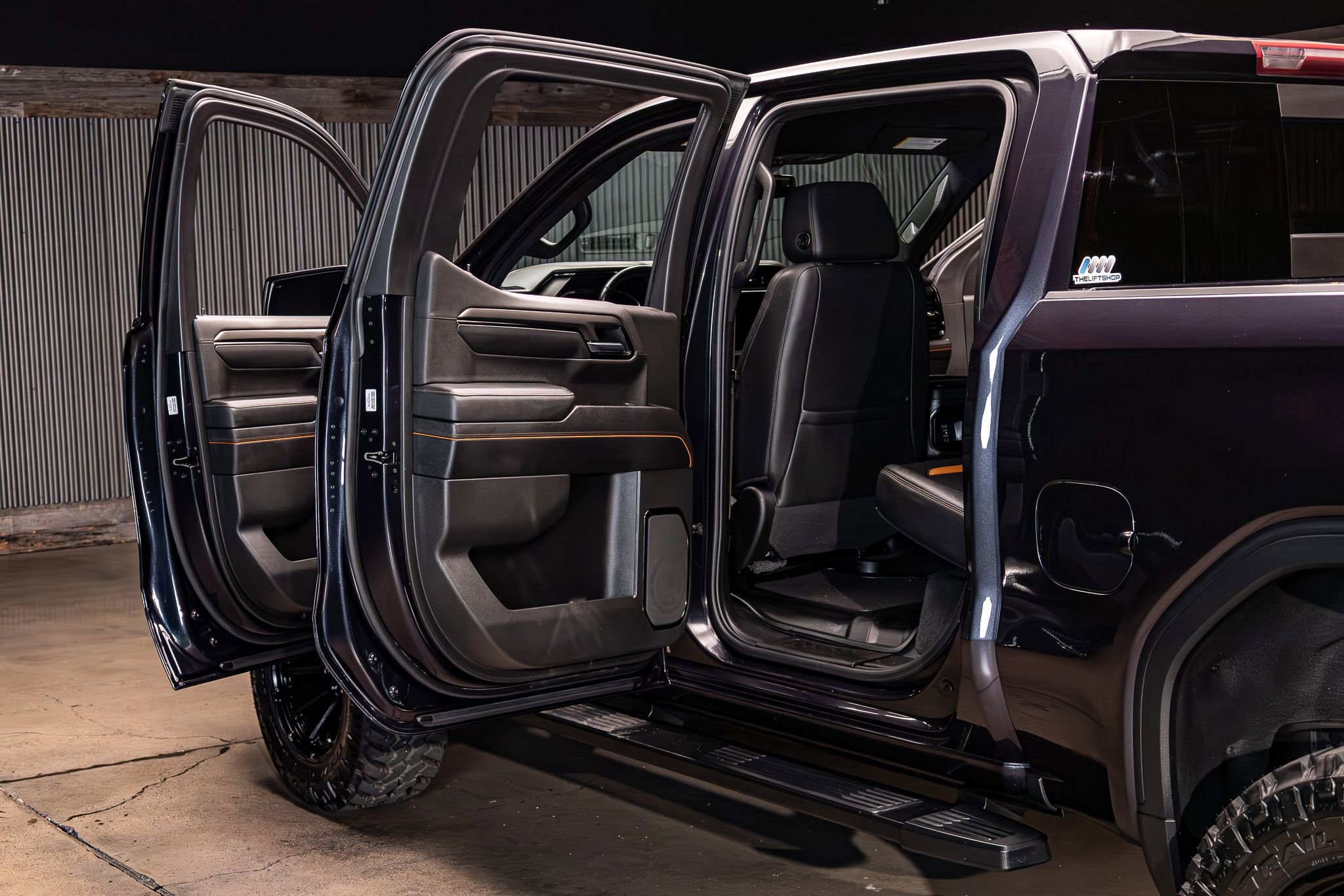 Used 2022 GMC Sierra 1500 AT4 w/ AT4 Premium Package AWD/4WD image 30