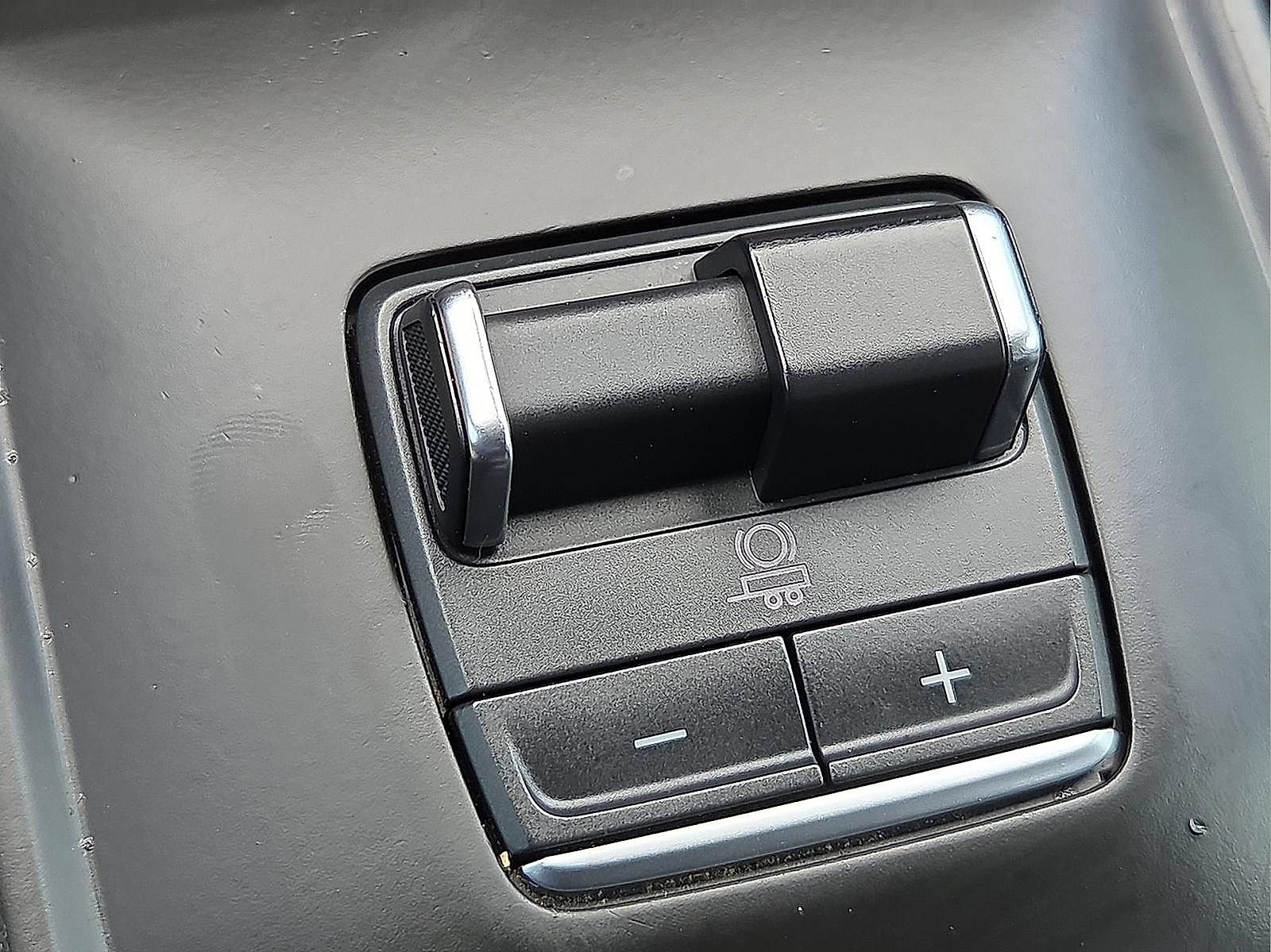Used 2025 GMC Sierra 2500 AT4 w/ AT4 Premium Plus Package AWD/4WD image 24