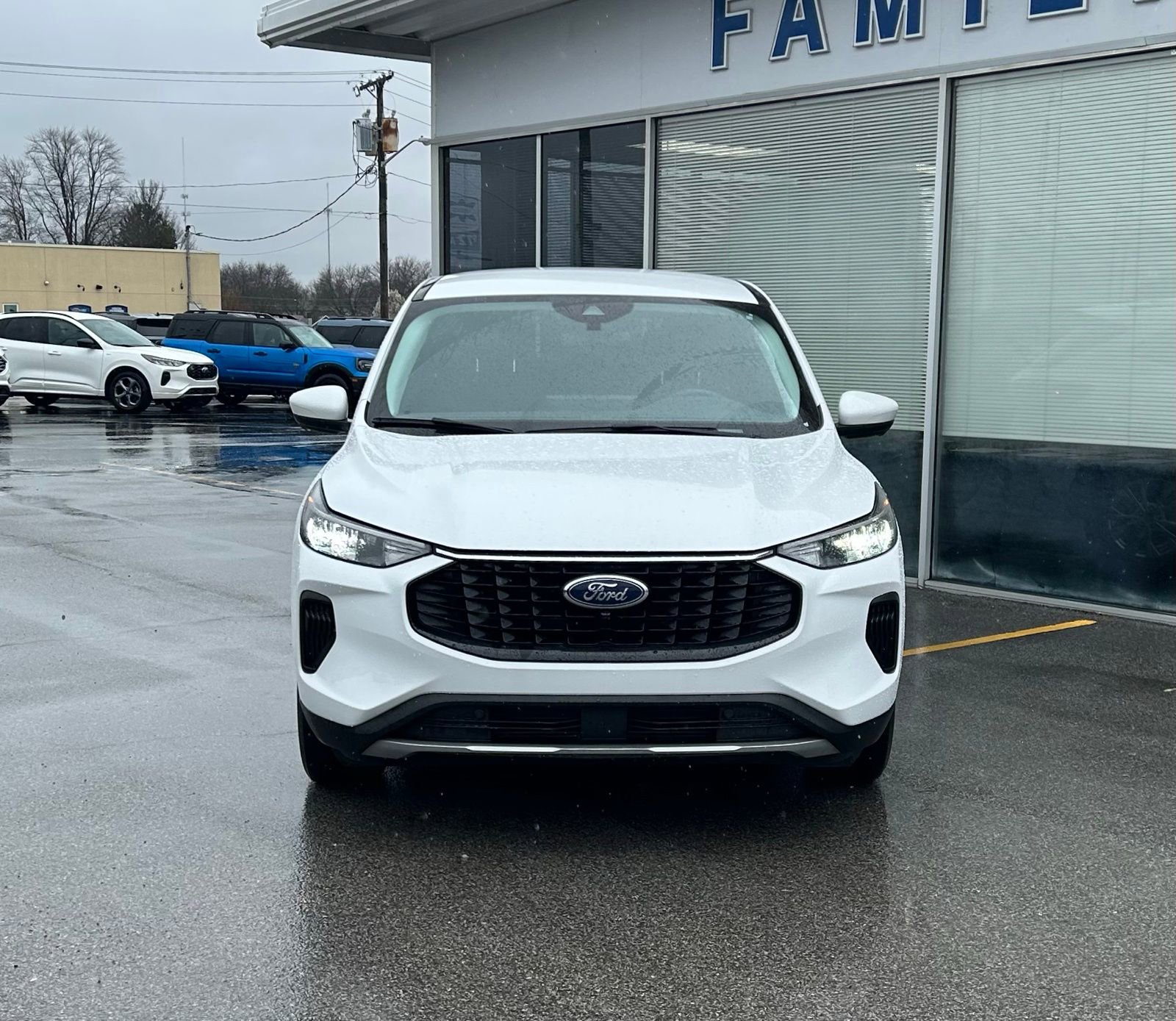 Used 2023 Ford Escape Active w/ Tech Pack #2 image 2