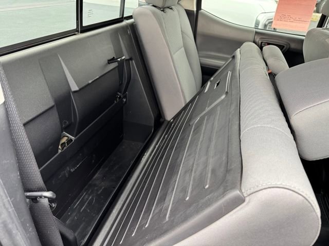 Used 2020 Toyota Tacoma SR5 image 16