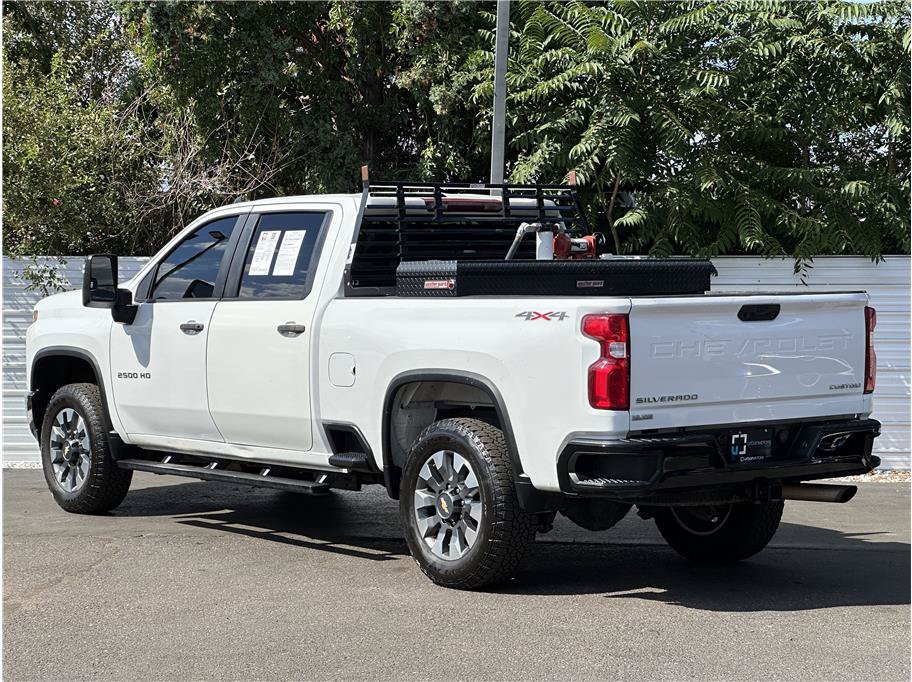 Used 2021 Chevrolet Silverado 2500 Custom w/ Custom Value Package AWD/4WD image 3