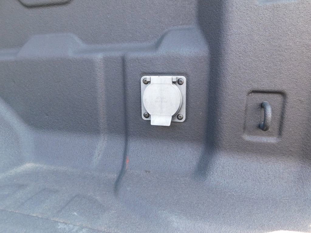 Used 2023 GMC Canyon AT4X image 6