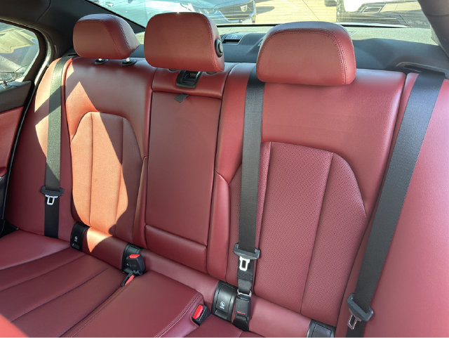 Used 2023 BMW 330i Sedan w/ Driving Assistance Package RWD image 16