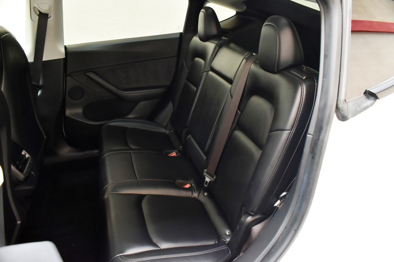 Used 2021 Tesla Model Y 2WD image 17