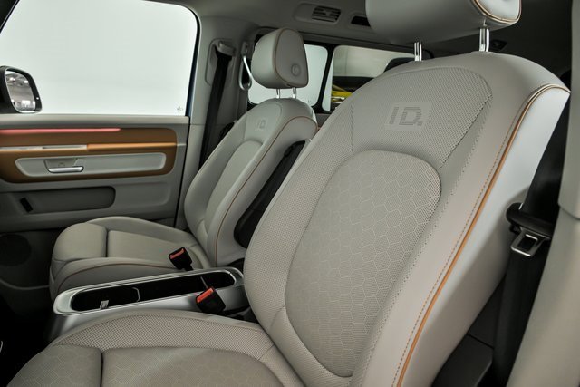 New 2025 Volkswagen ID. Buzz 1st Edition image 7