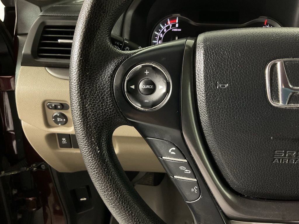 Used 2016 Honda Pilot LX image 25