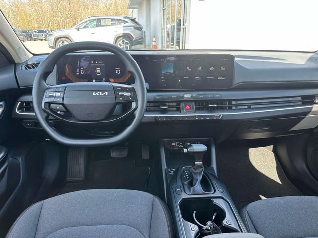 Used 2025 Kia K4 FWD image 12