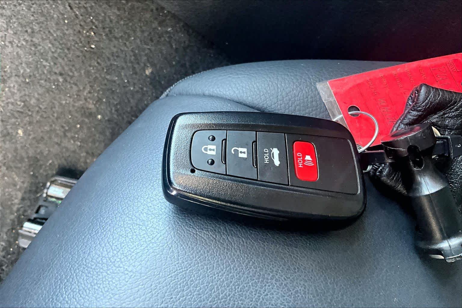 Used 2023 Toyota Camry XSE FWD image 15