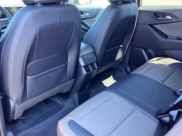 New 2026 Chevrolet Equinox LT w/ Convenience Package II FWD image 30