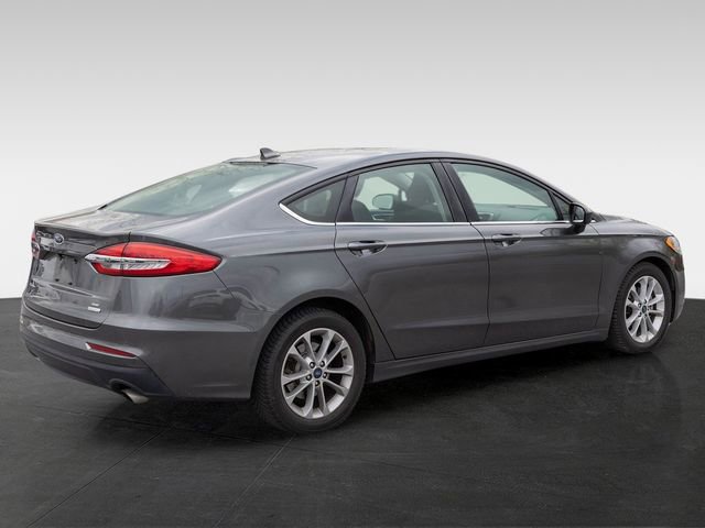 Used 2019 Ford Fusion SE image 9