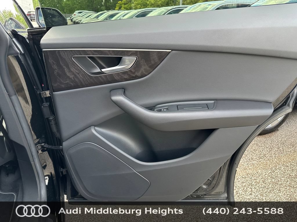 Certified 2023 Audi Q8 Premium w/ Convenience Package AWD/4WD image 39
