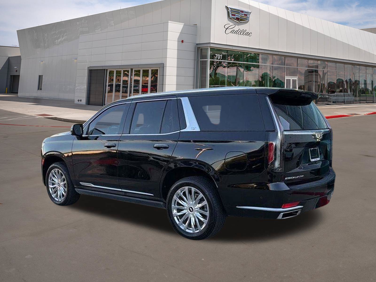 Used 2022 Cadillac Escalade Premium Luxury w/ Performance Package AWD/4WD image 3
