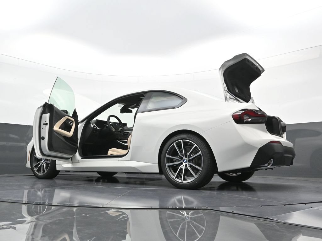 New 2026 BMW 230i Coupe w/ Premium Package RWD image 39