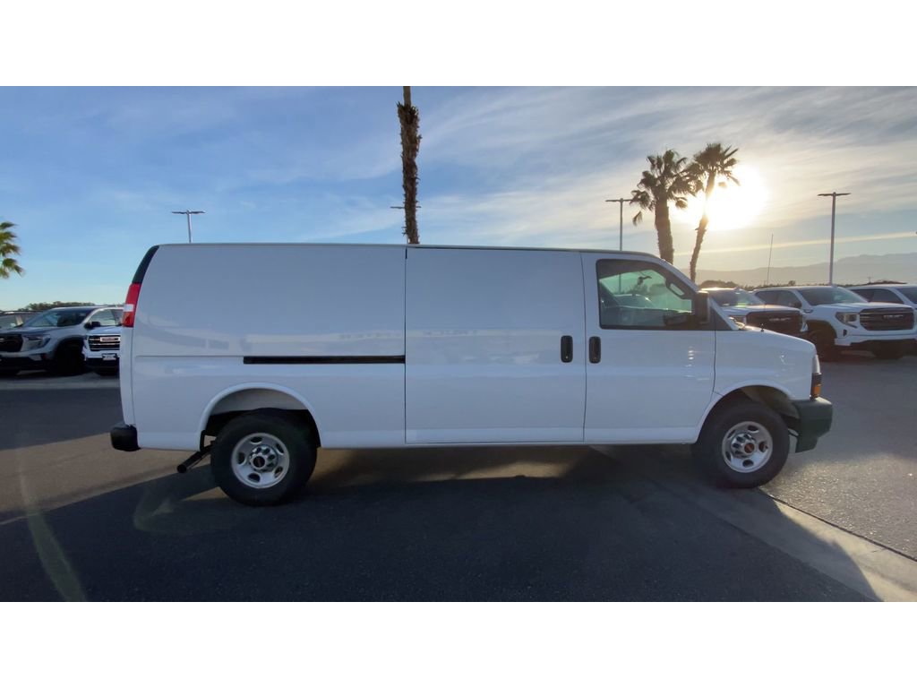 New 2025 GMC Savana 2500 Extended image 9