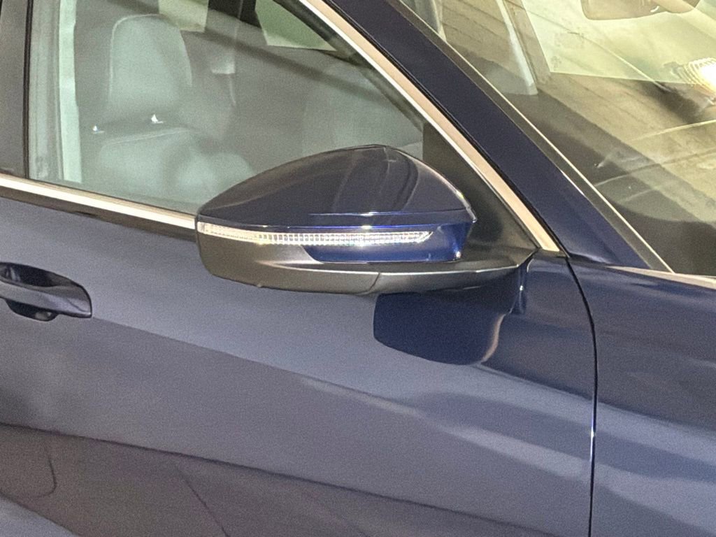 Used 2025 Audi Q5 Premium w/ Convenience Package image 26