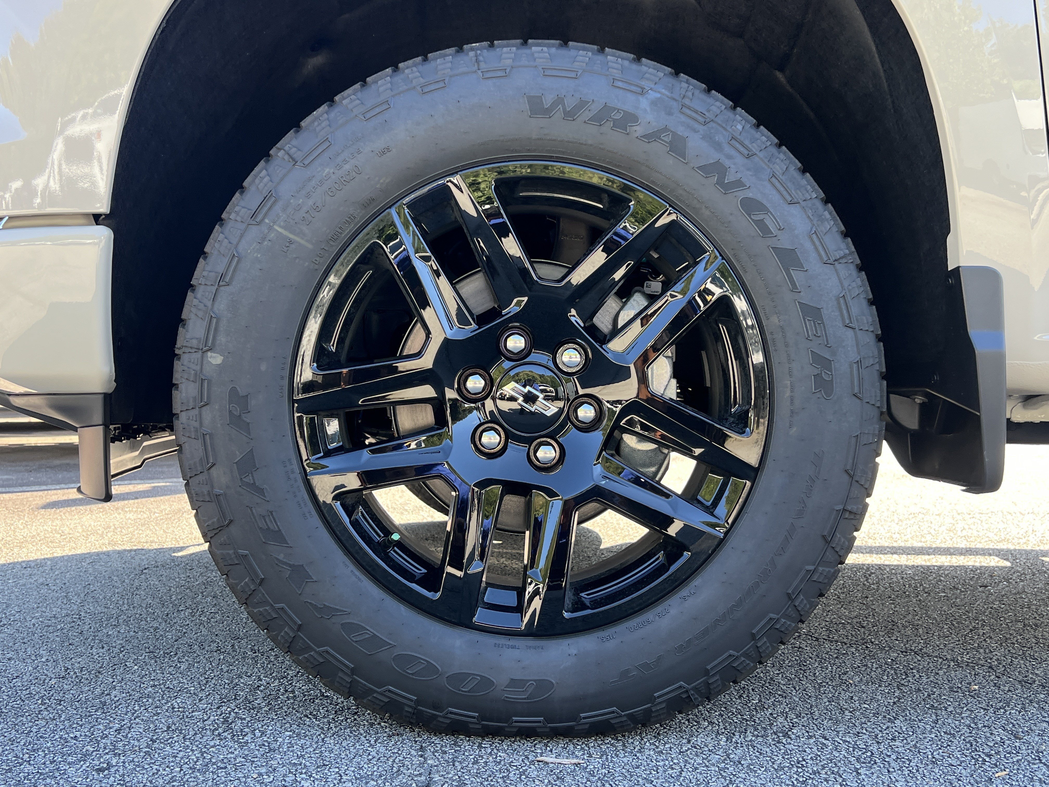 New 2026 Chevrolet Silverado 1500 Custom w/ Turbomax Blackout Package AWD/4WD image 13