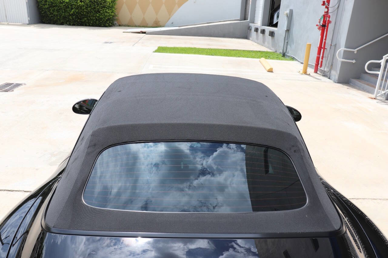 Used 2010 Porsche 911 Turbo image 16