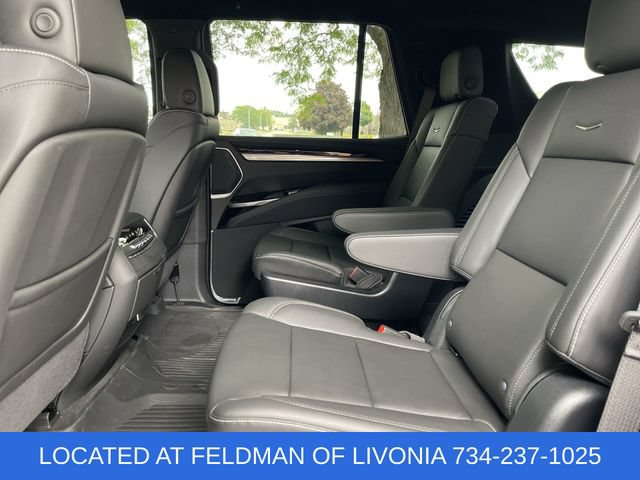 Certified 2025 Cadillac Escalade Luxury w/ LPO, Floor Liner Package AWD/4WD image 25